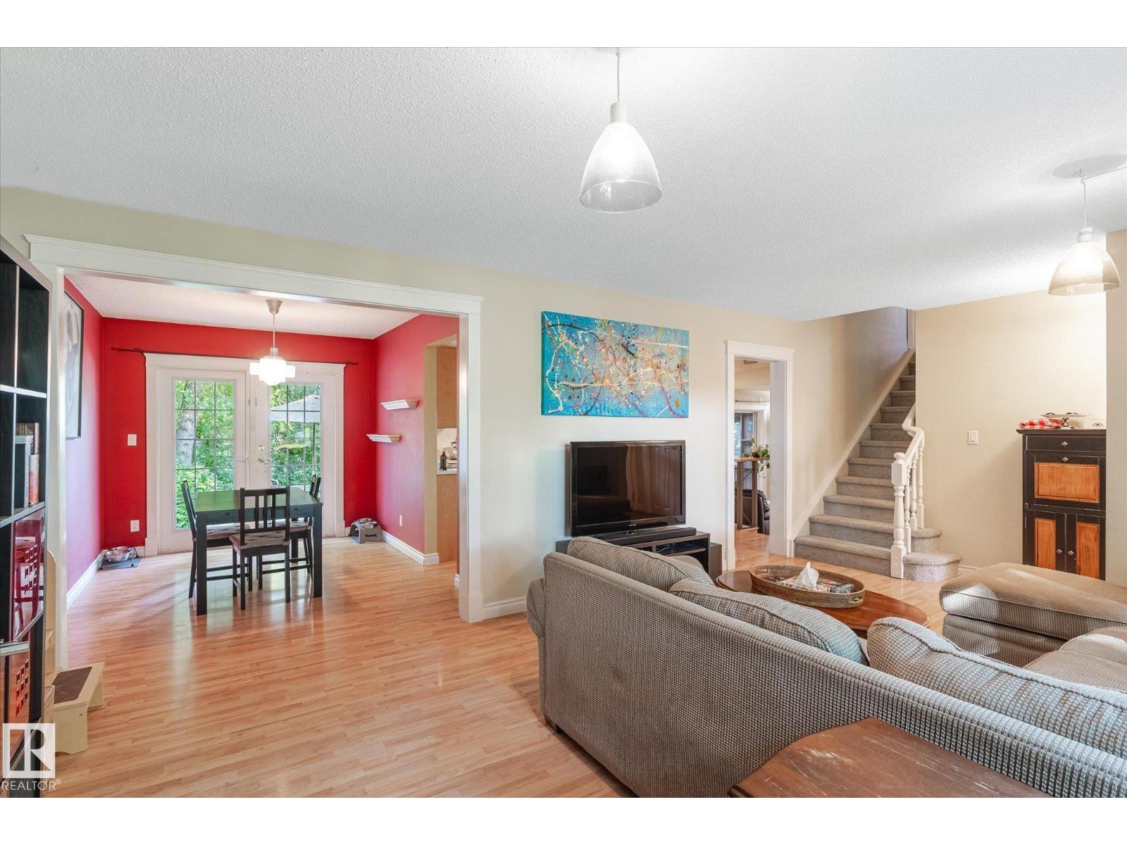 Single Family House for Sale in  BROADVIEW CR St. Albert 