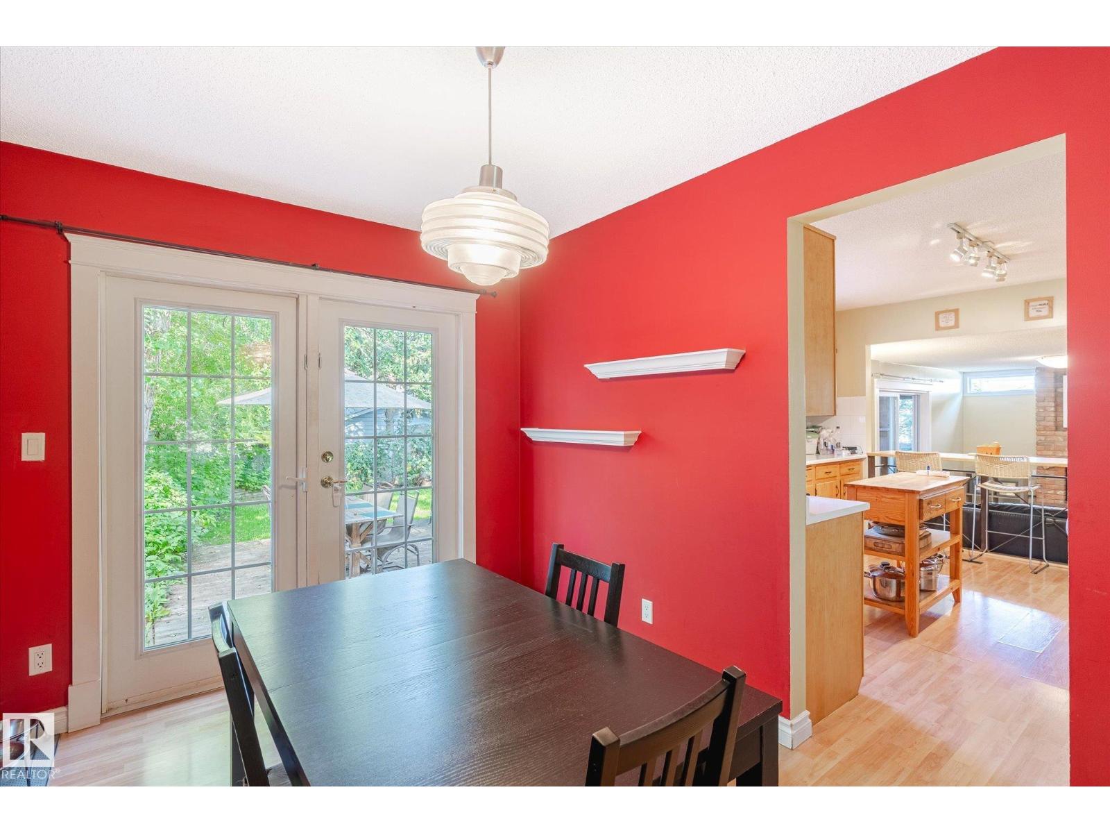 Single Family House for Sale in  BROADVIEW CR St. Albert 