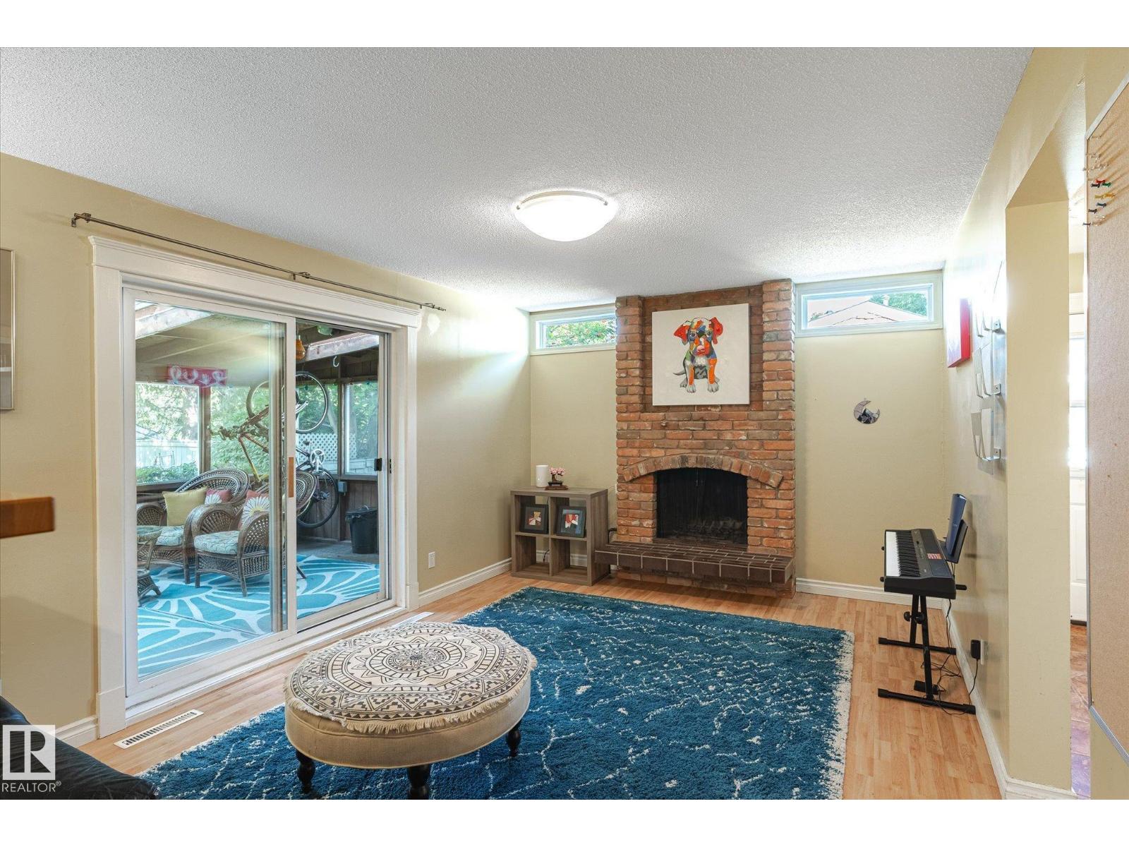 Single Family House for Sale in  BROADVIEW CR St. Albert 