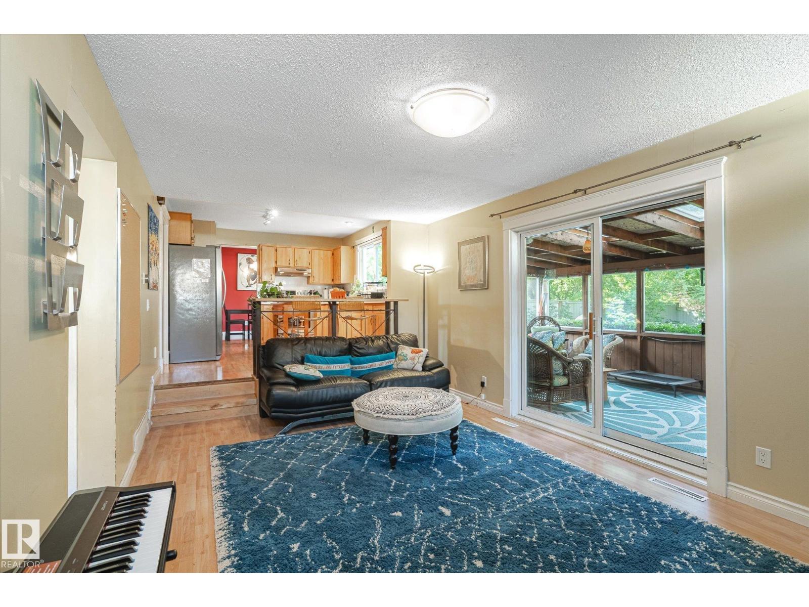 Single Family House for Sale in  BROADVIEW CR St. Albert 