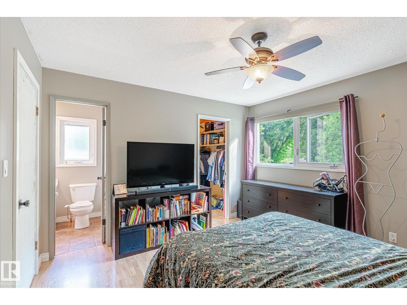 Single Family House for Sale in  BROADVIEW CR St. Albert 
