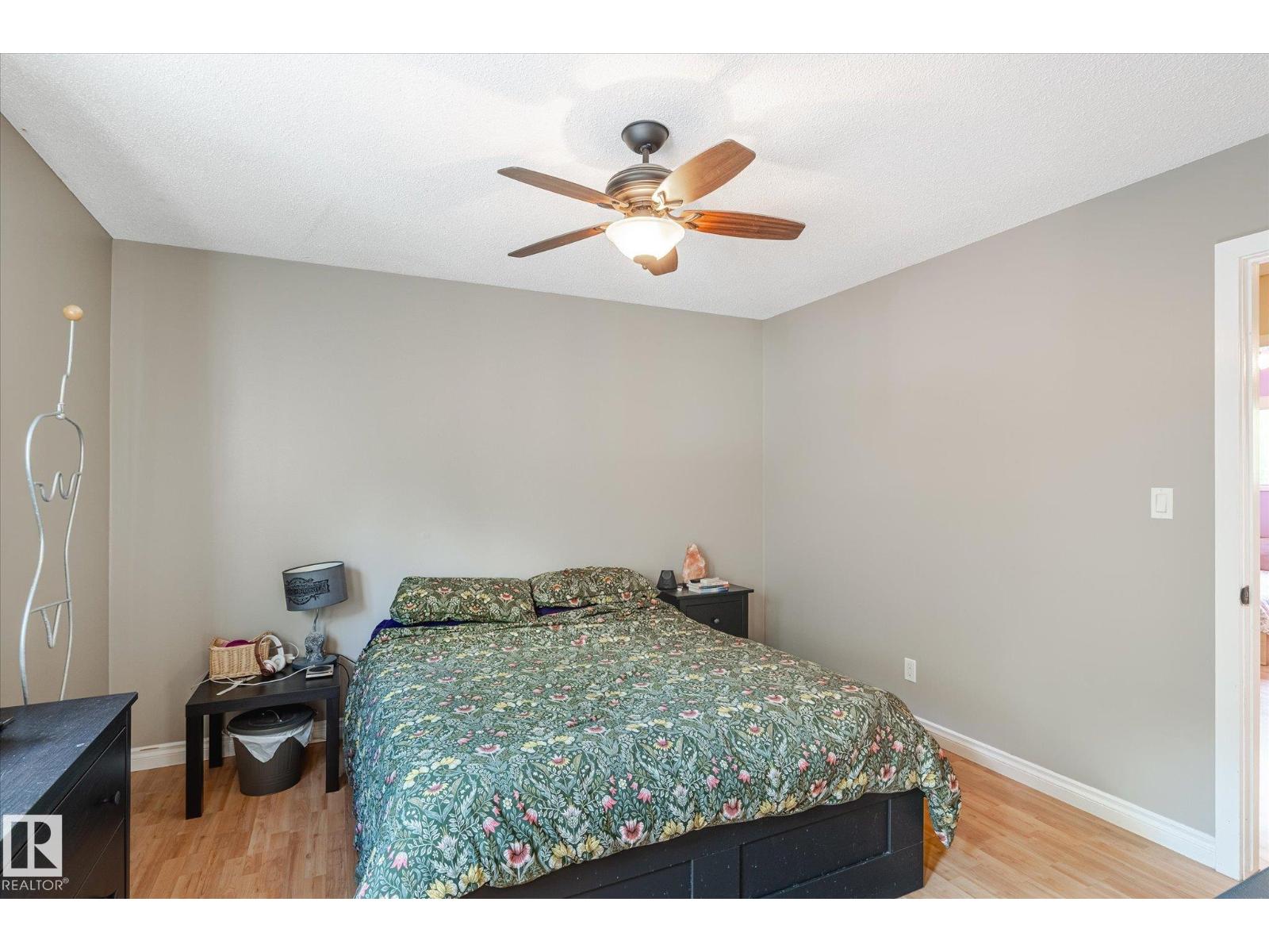 Single Family House for Sale in  BROADVIEW CR St. Albert 