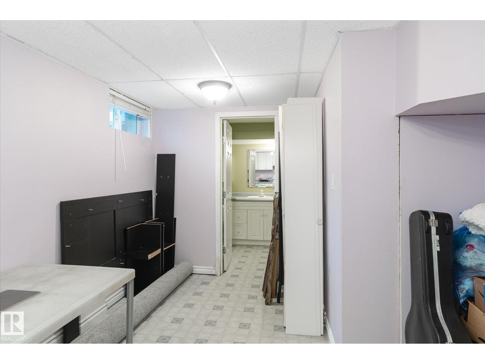 Single Family House for Sale in  BROADVIEW CR St. Albert 