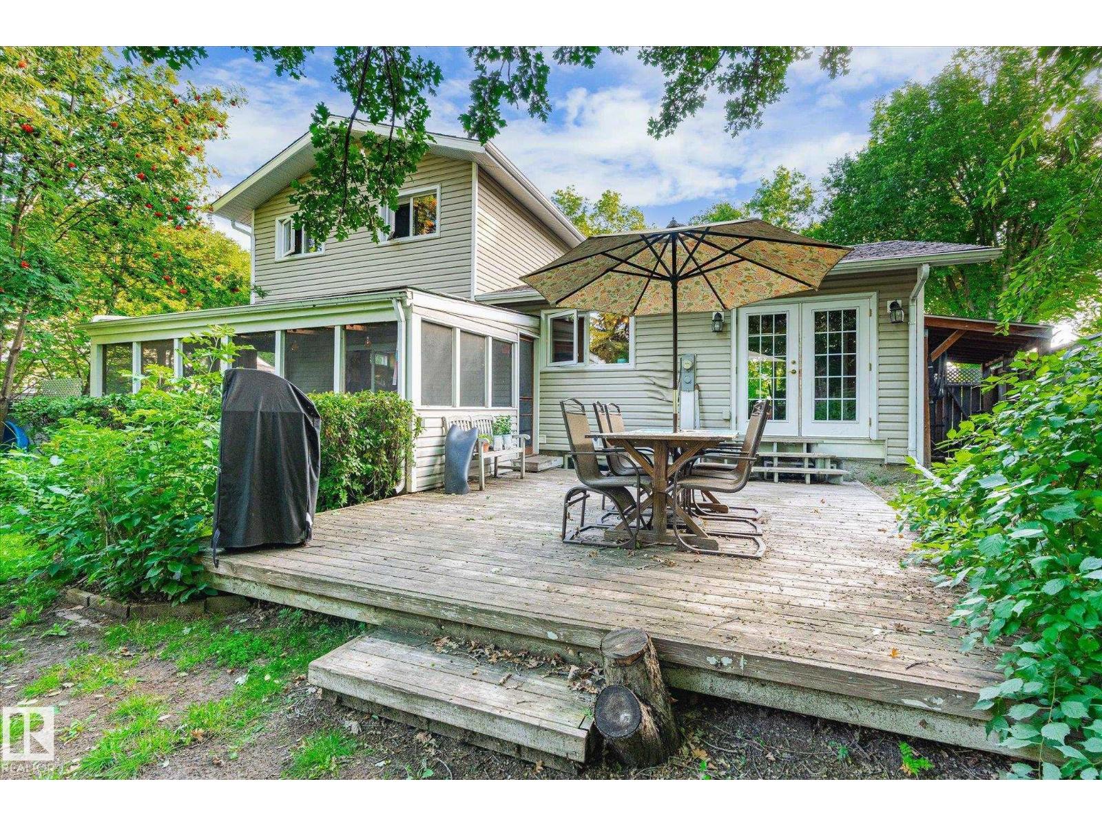 Single Family House for Sale in  BROADVIEW CR St. Albert 