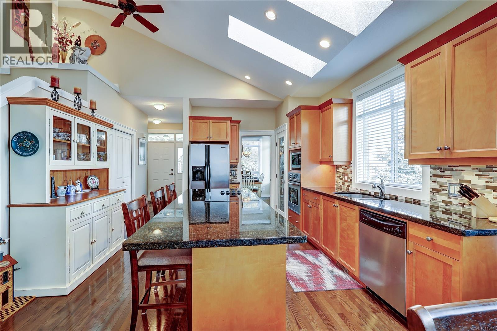 Photo 10 of 24 500 Russell Rd, Ladysmith BC