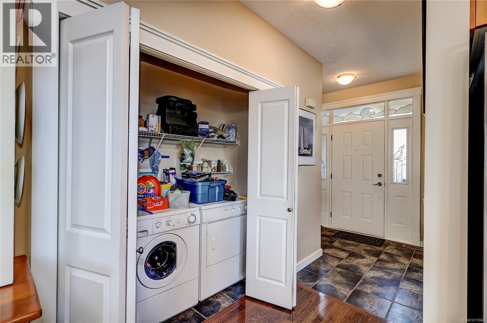 Photo 17 of 24 500 Russell Rd, Ladysmith BC