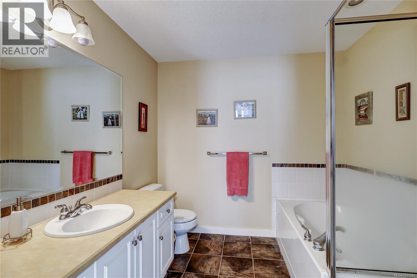 Photo 22 of 24 500 Russell Rd, Ladysmith BC