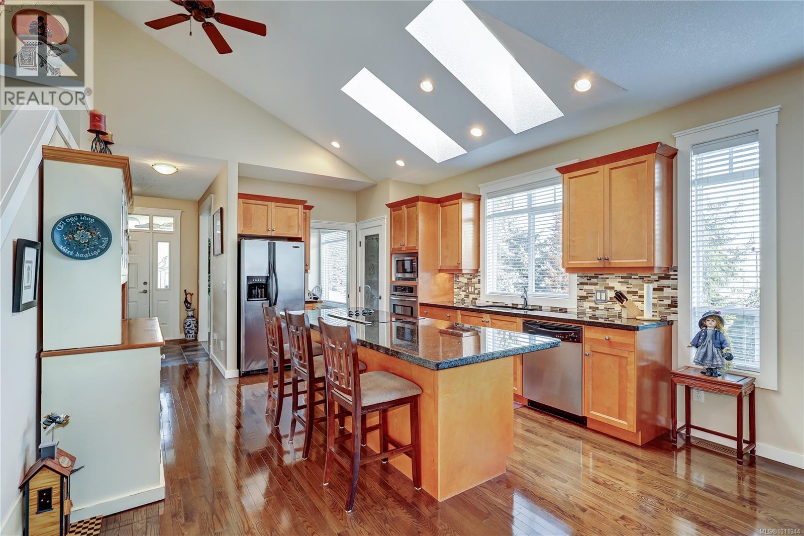 Photo 9 of 24 500 Russell Rd, Ladysmith BC
