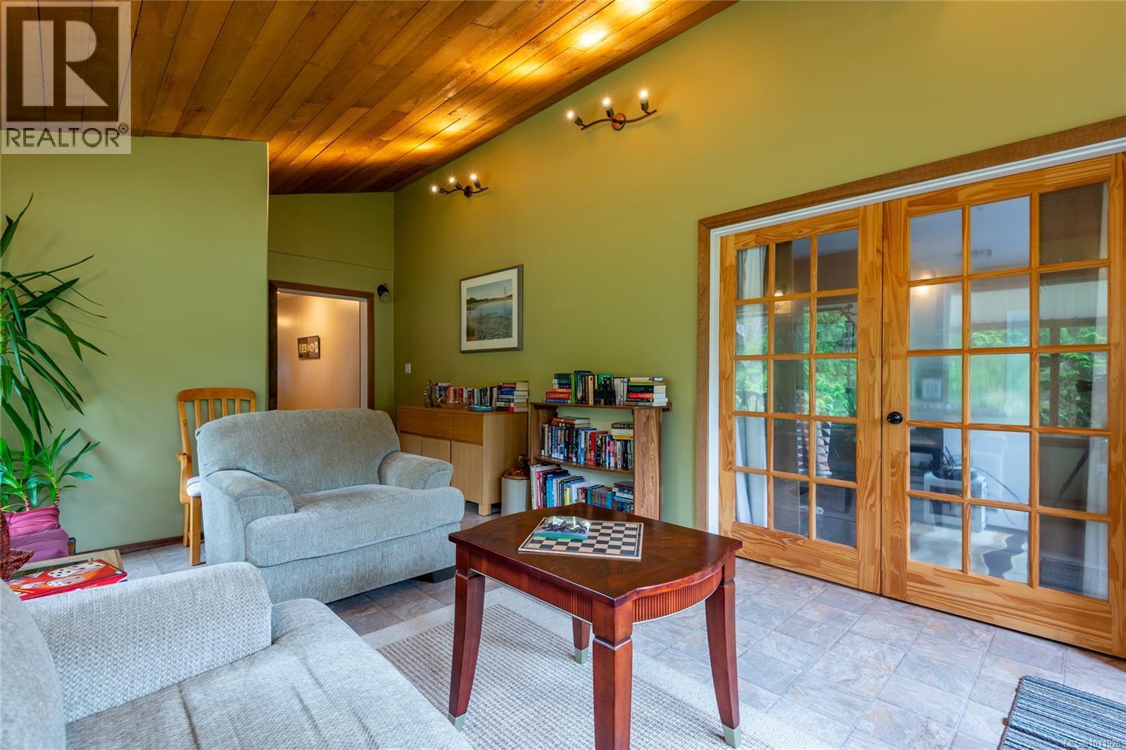 Business for Sale in Port McNeill – DL2264 Hidden Cove, Port McNeill - Image 23
