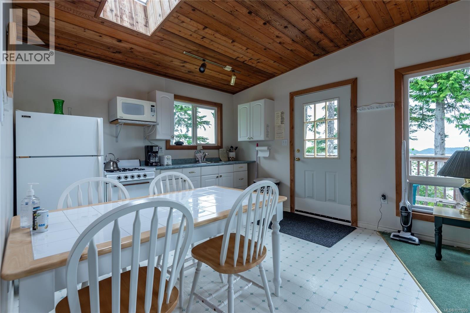 DL2264 Hidden Cove, Port McNeill - Image 1