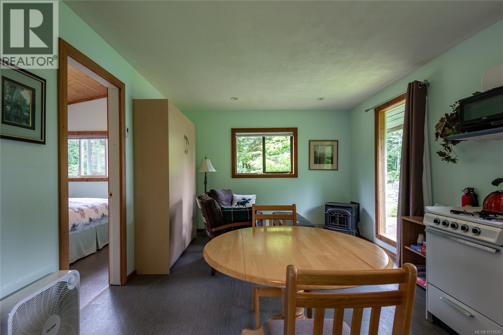 DL2264 Hidden Cove, Port McNeill - Image 1