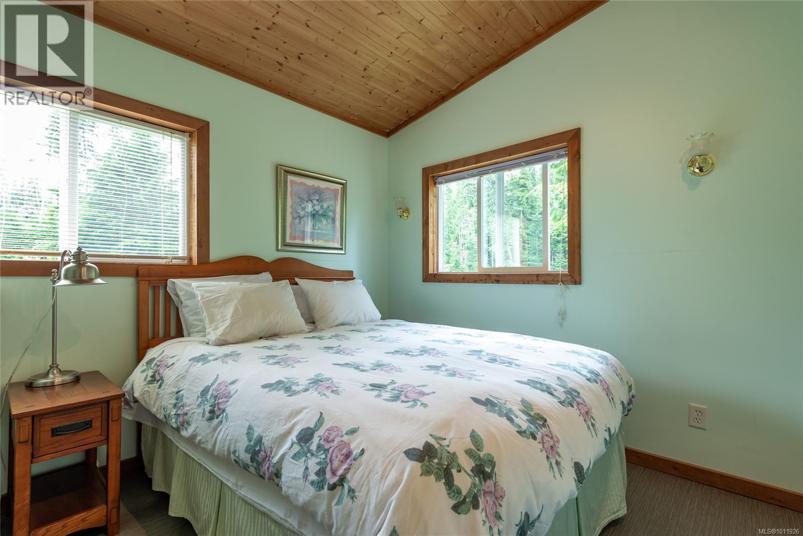 DL2264 Hidden Cove, Port McNeill - Image 1