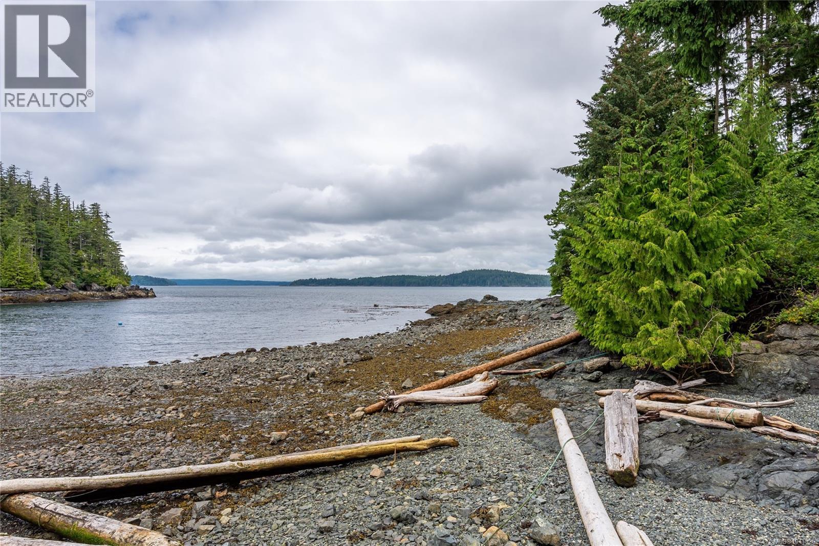 DL2264 Hidden Cove, Port McNeill - Image 1