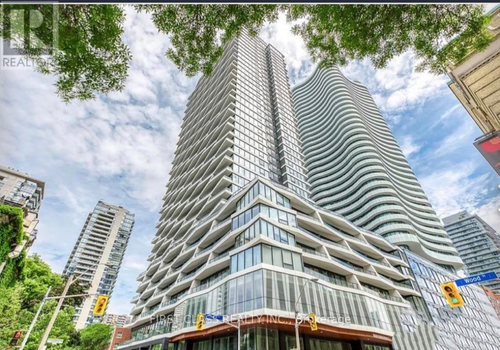 Photo 7 of 1518 85 Wood Street, Toronto ON