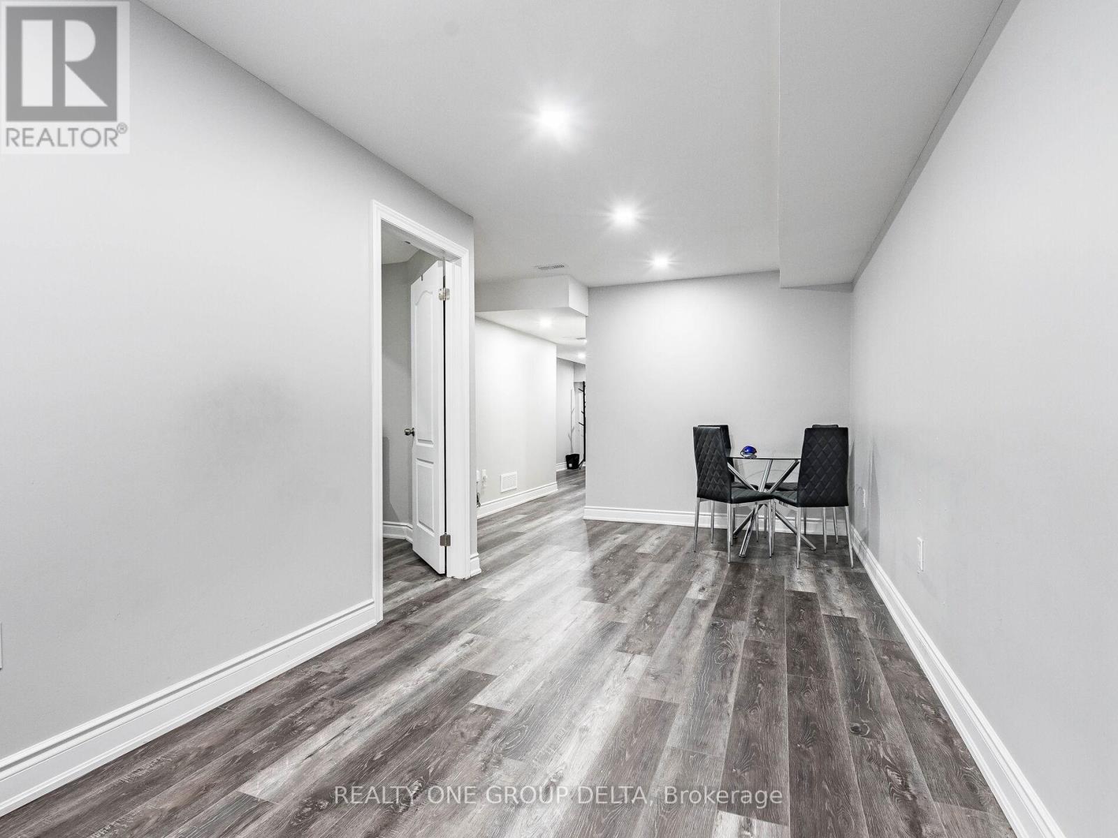 Photo 30 of 6 Quinton Lower Ridge, Brampton ON