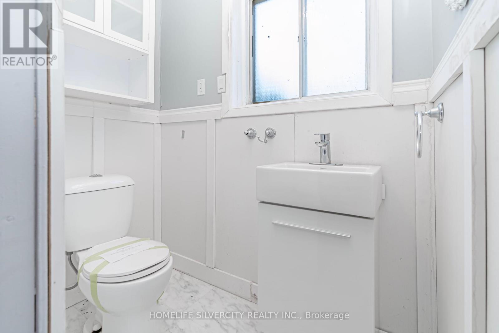 Photo 1 of 35 Lynn Park Avenue, Norfolk ON