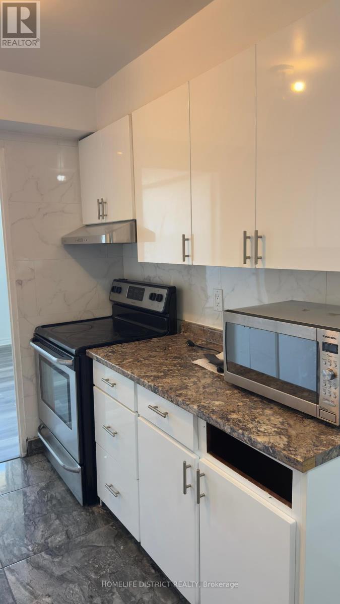 Photo 19 of 1006 20 Gilder Drive, Toronto ON
