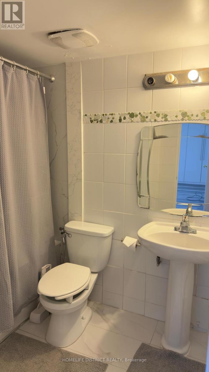 Photo 3 of 1006 20 Gilder Drive, Toronto ON