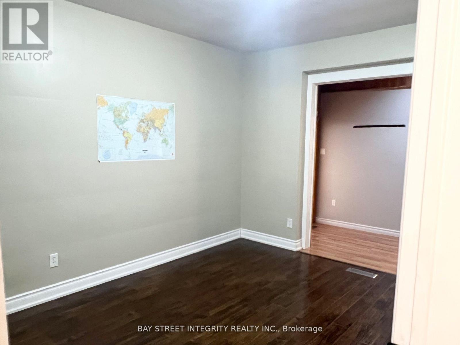 Photo 7 of 8 Albert Street, Markham ON