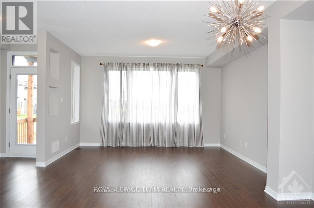 Photo 11 of 493 Cope Drive, Ottawa ON