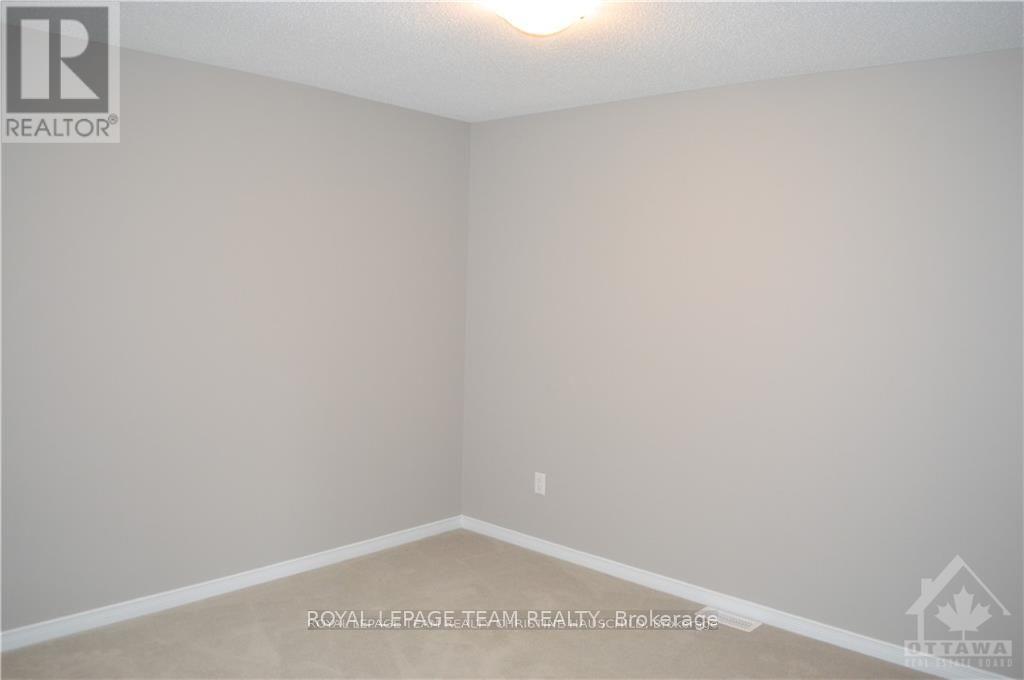 Photo 20 of 493 Cope Drive, Ottawa ON