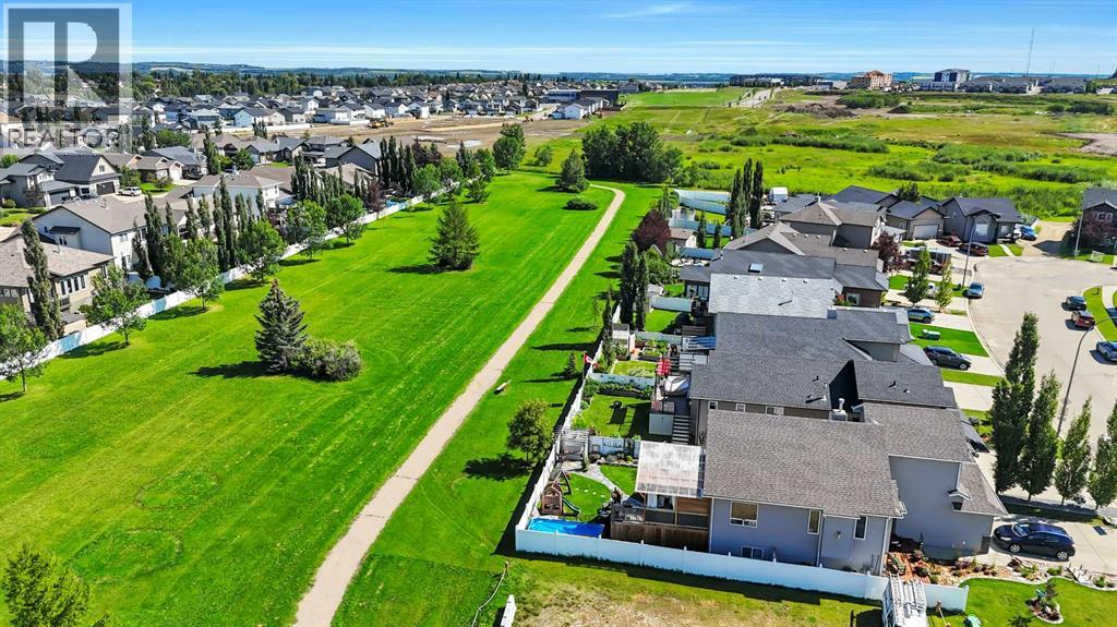 Photo 39 of 37 Lucky Place, Sylvan Lake AB