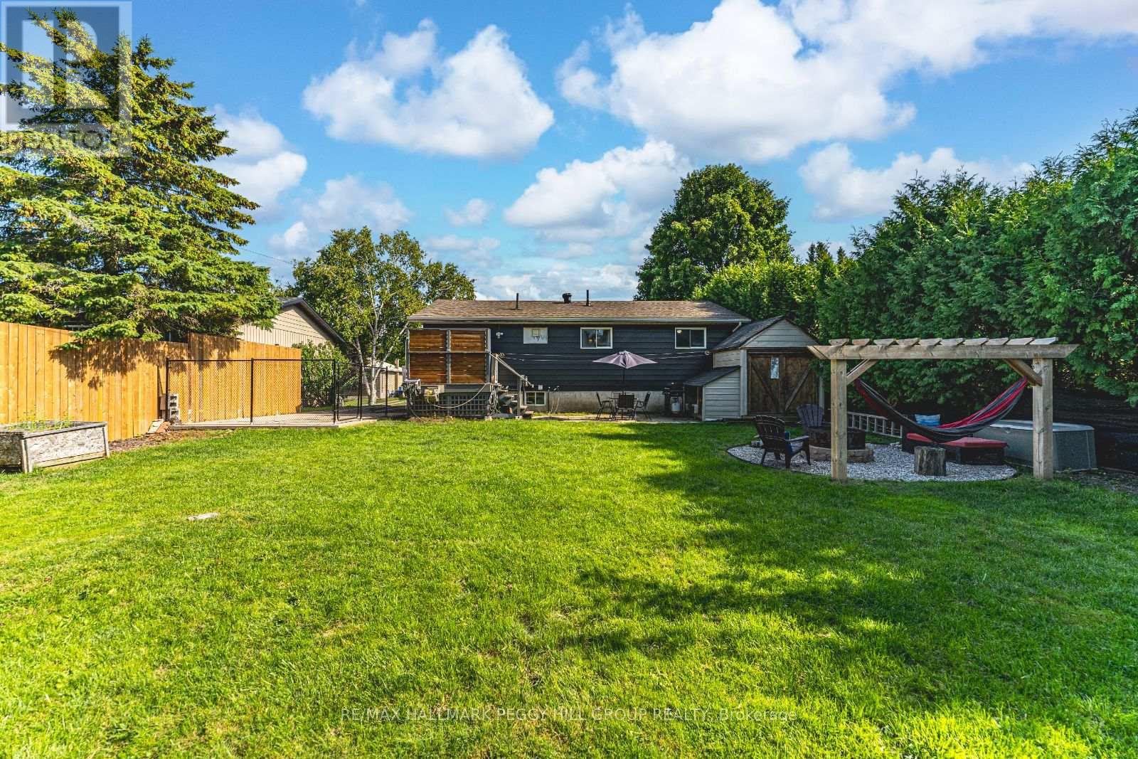 Photo 14 of 326 Mcnicoll Street, Tay ON