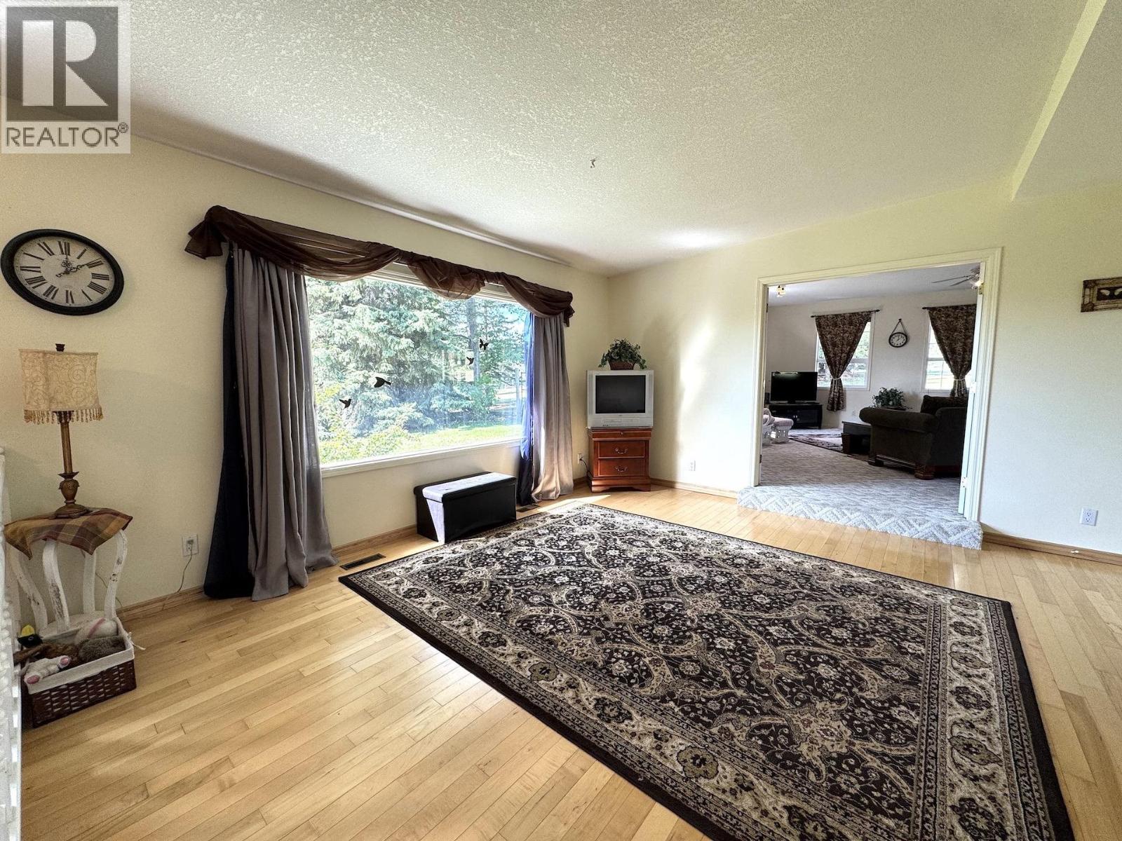 Photo 18 of 12233 Pacific Avenue, Fort St John BC