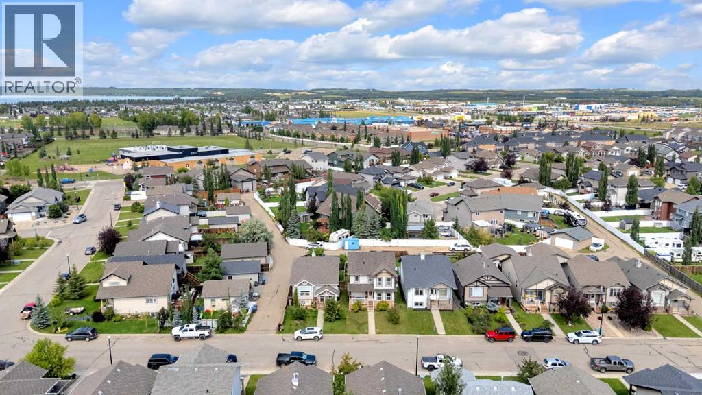 Photo 25 of 37 Reynolds Road, Sylvan Lake AB