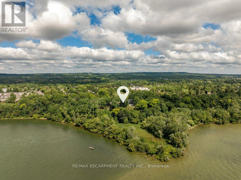 Photo 48 of 636 West Oval Drive, Burlington ON