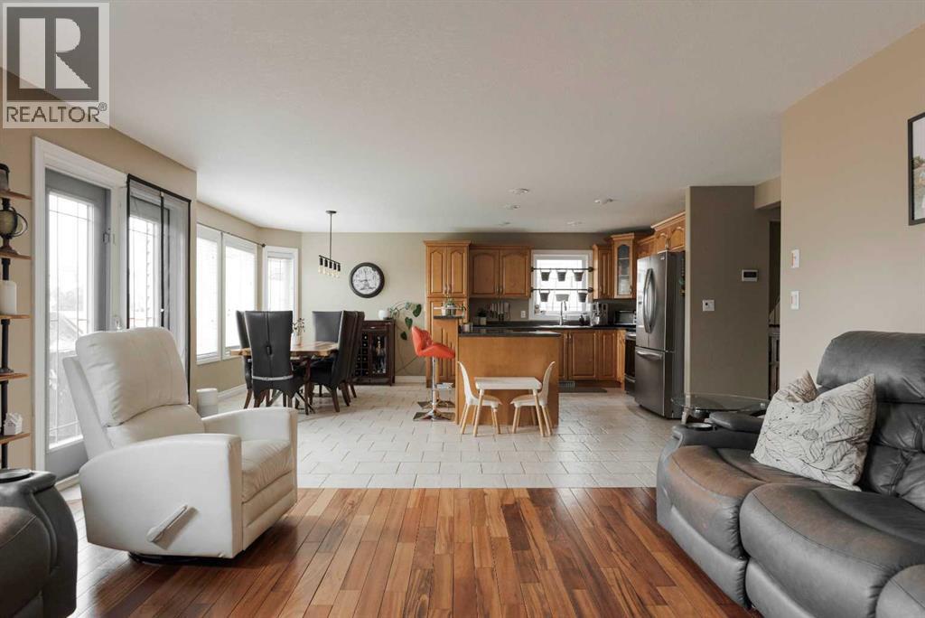 Photo 6 of 233 Lynx Crescent, Fort Mcmurray AB