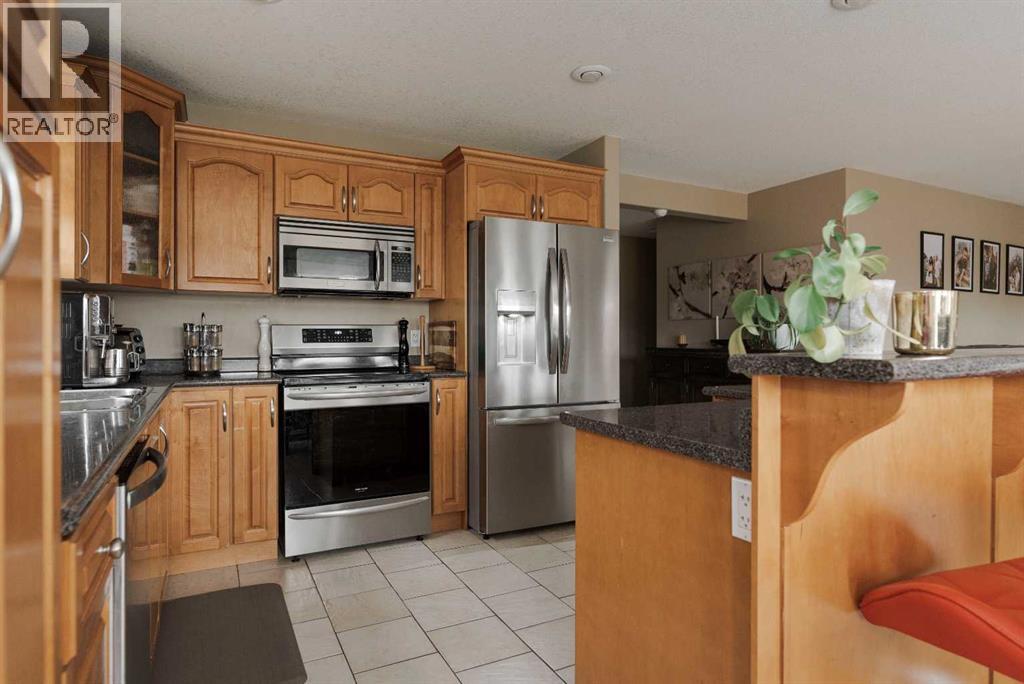 Photo 10 of 233 Lynx Crescent, Fort Mcmurray AB