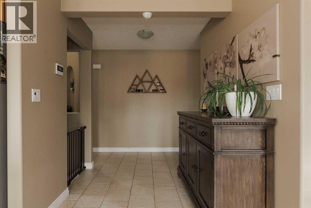 Photo 16 of 233 Lynx Crescent, Fort Mcmurray AB