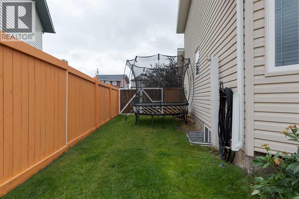 Photo 43 of 233 Lynx Crescent, Fort Mcmurray AB