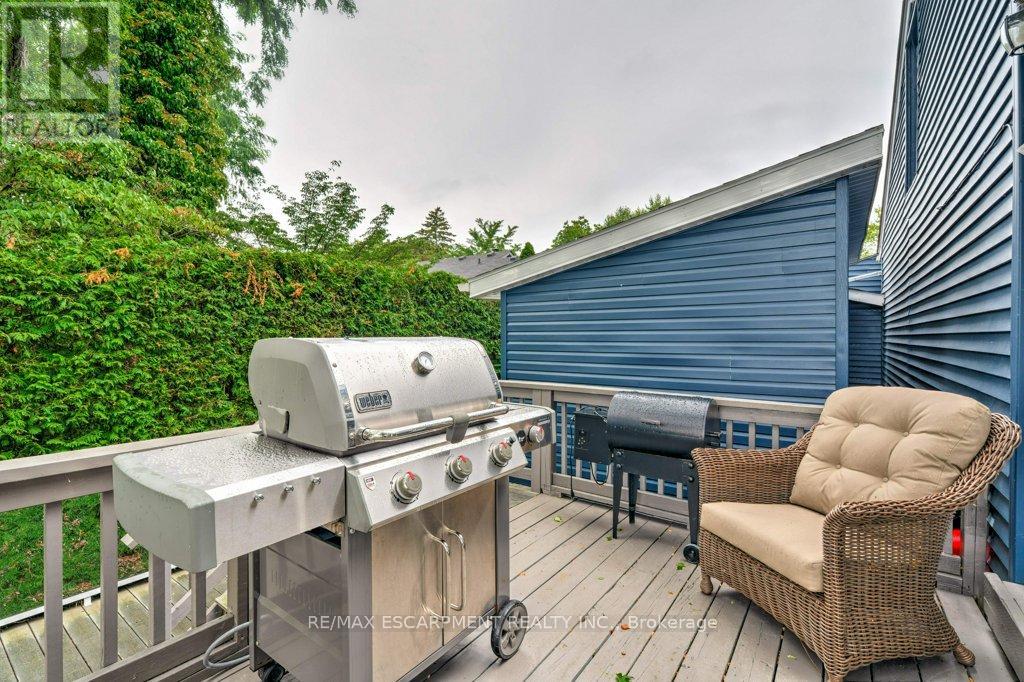 Photo 42 of 636 West Oval Drive, Burlington ON