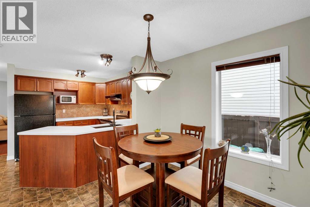 Photo 11 of 169 Crystal Shores Grove, Okotoks AB