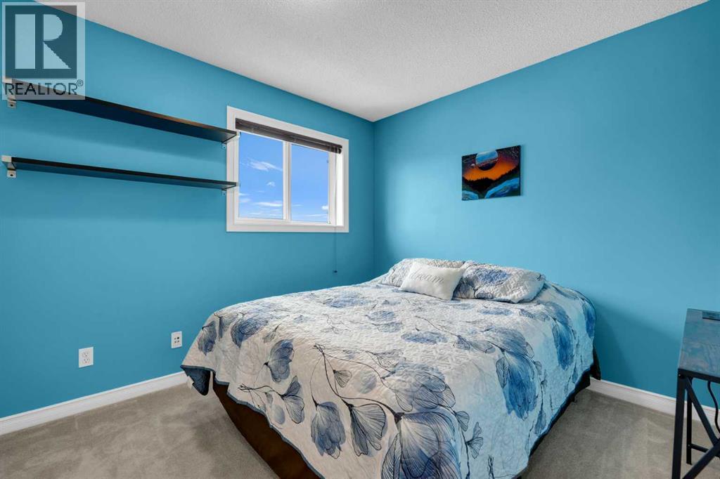 Photo 13 of 169 Crystal Shores Grove, Okotoks AB