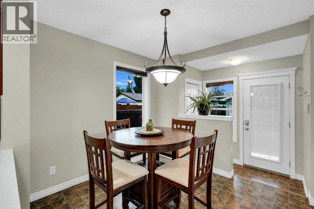 Photo 33 of 169 Crystal Shores Grove, Okotoks AB