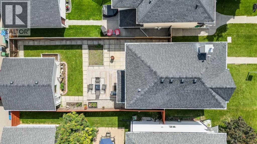 Photo 12 of 169 Crystal Shores Grove, Okotoks AB
