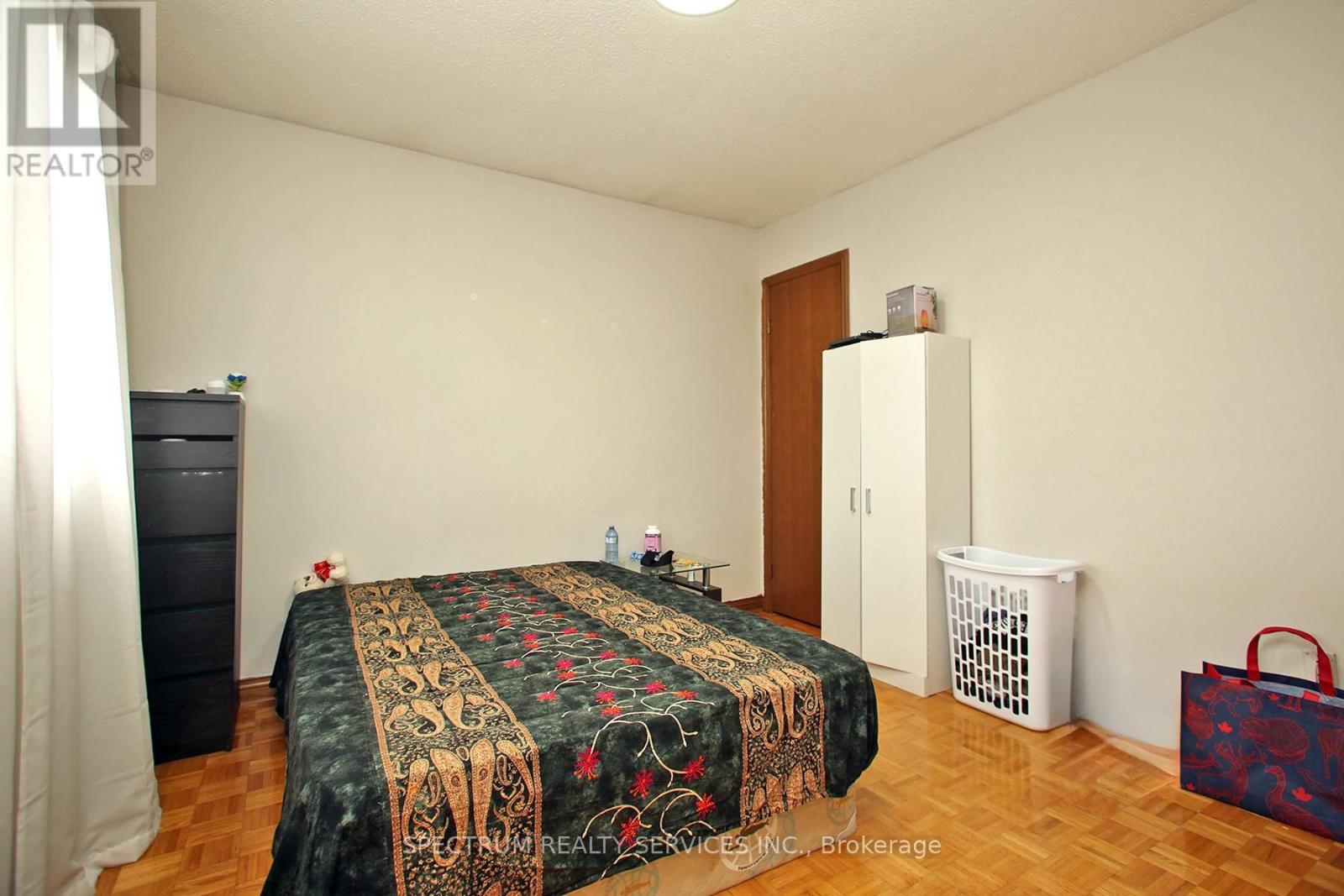 Photo 17 of 22 Kaiser Drive, Vaughan ON