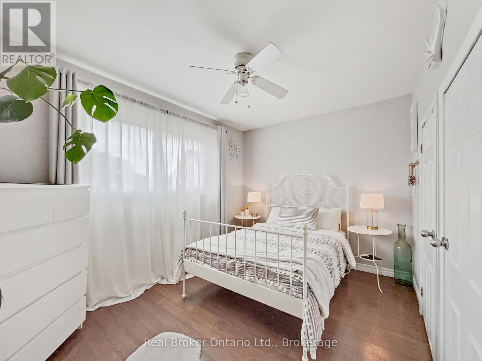 Photo 15 of 71 Harrison Avenue, Hamilton ON