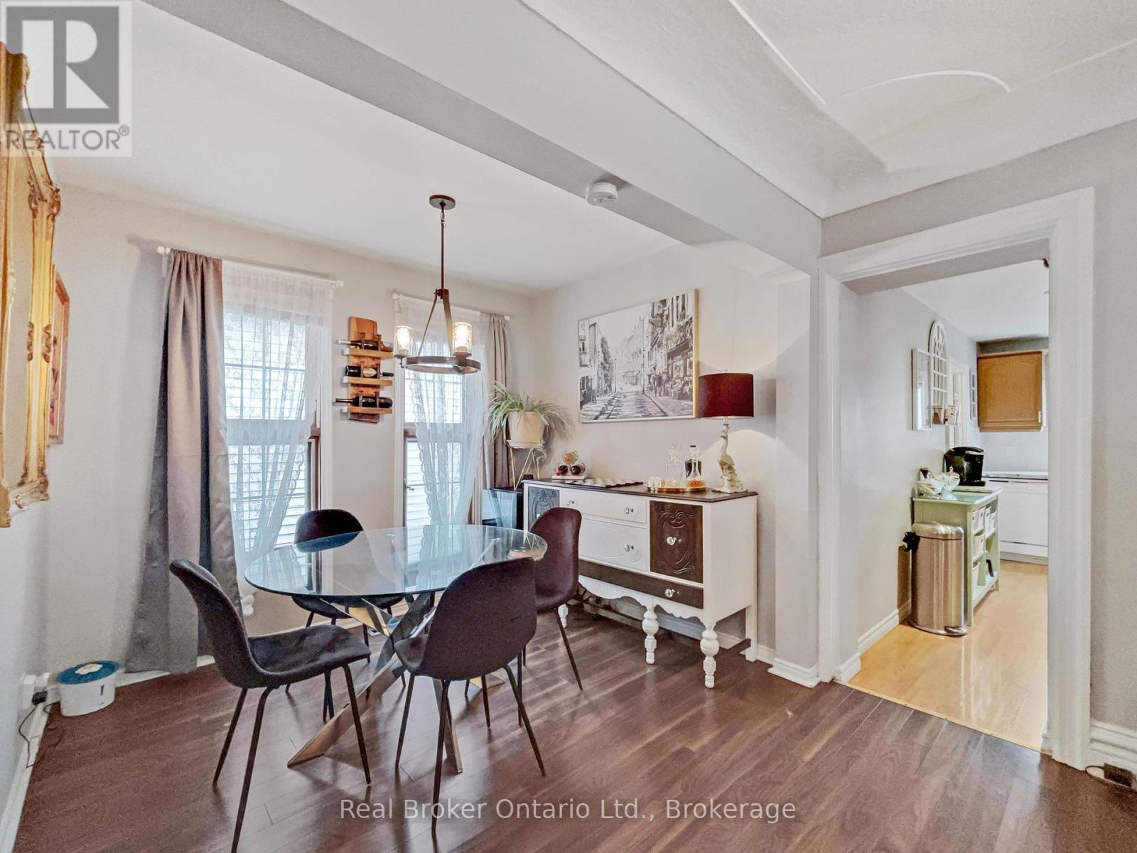 Photo 5 of 71 Harrison Avenue, Hamilton ON