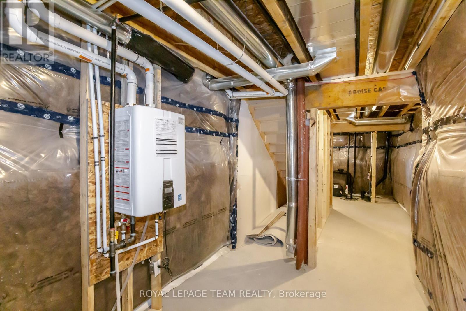 Photo 33 of 29 Stitch Mews N, Ottawa ON