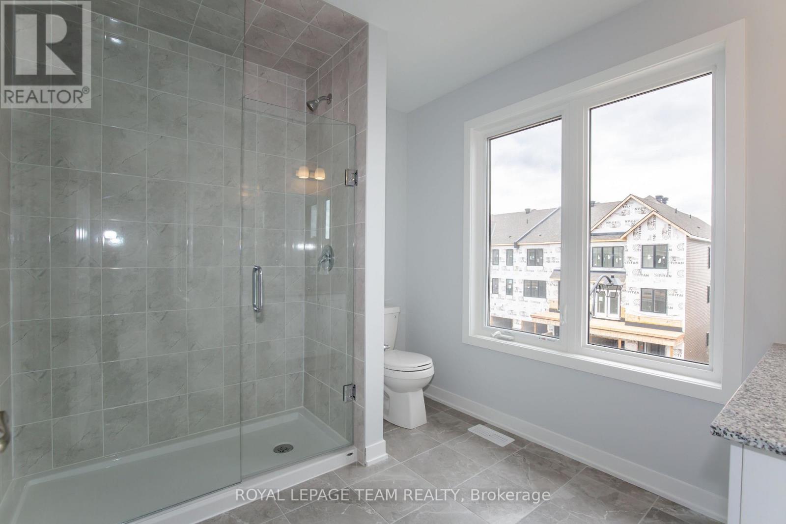 Photo 36 of 29 Stitch Mews N, Ottawa ON