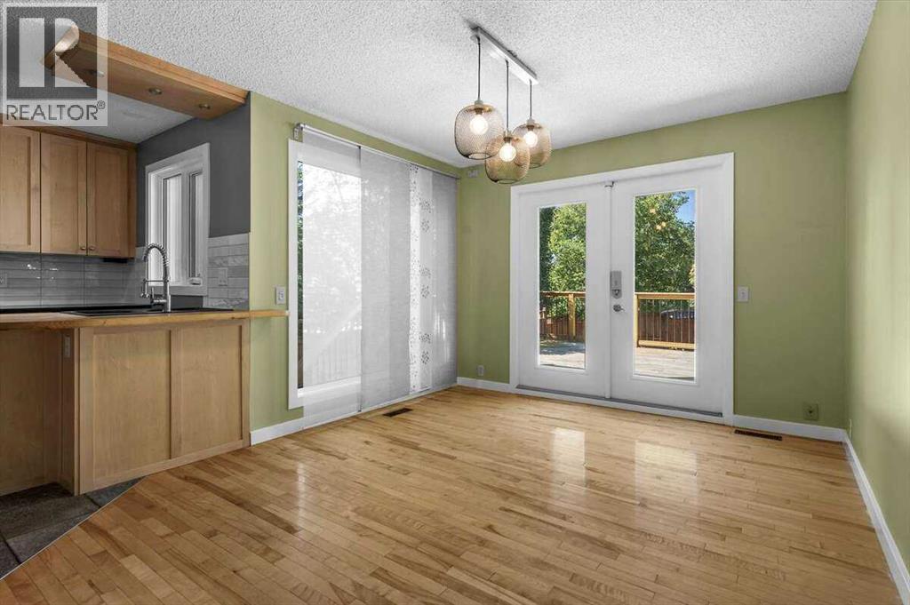 Photo 17 of 907 36 B Street Nw, Calgary AB