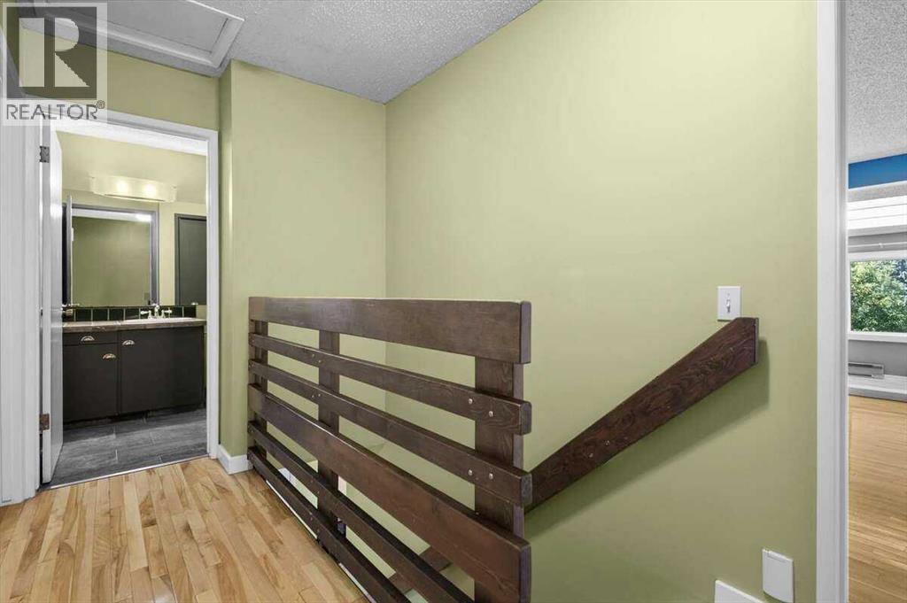 Photo 24 of 907 36 B Street Nw, Calgary AB