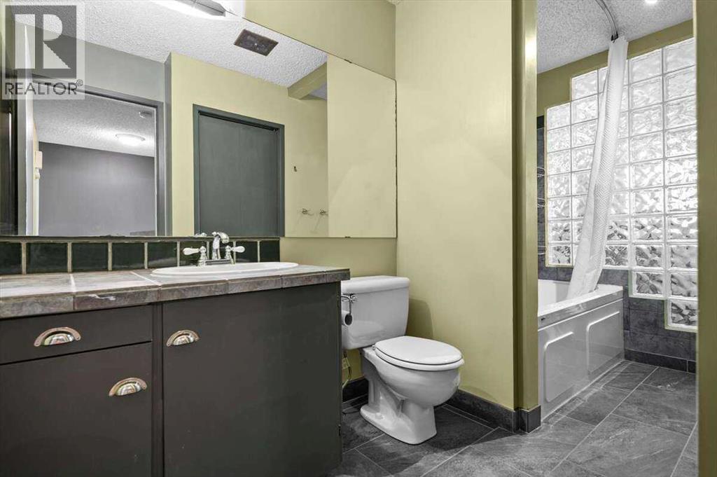 Photo 32 of 907 36 B Street Nw, Calgary AB