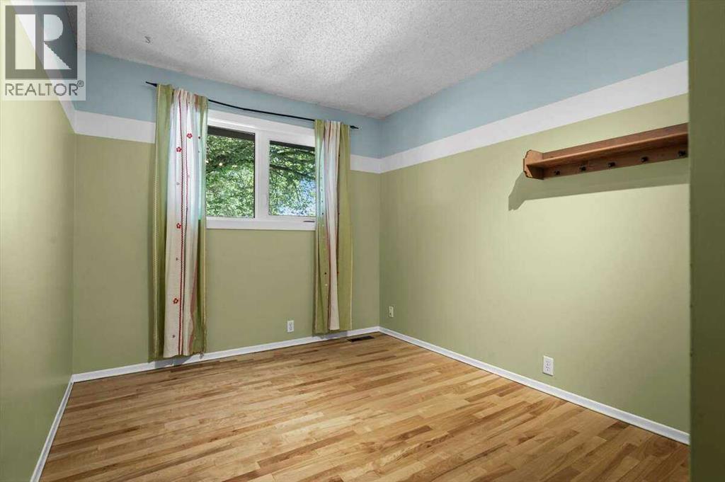 Photo 35 of 907 36 B Street Nw, Calgary AB