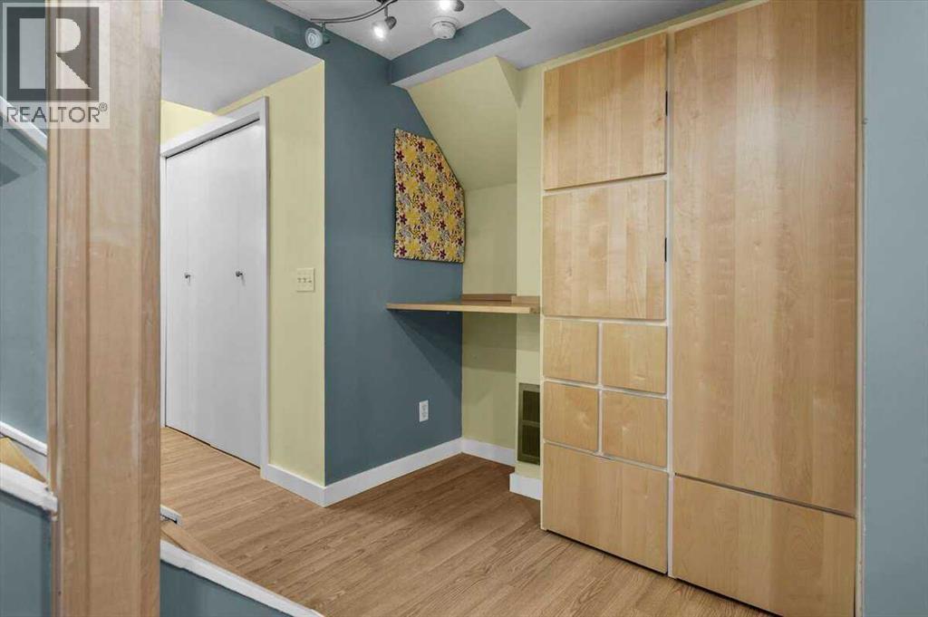 Photo 40 of 907 36 B Street Nw, Calgary AB