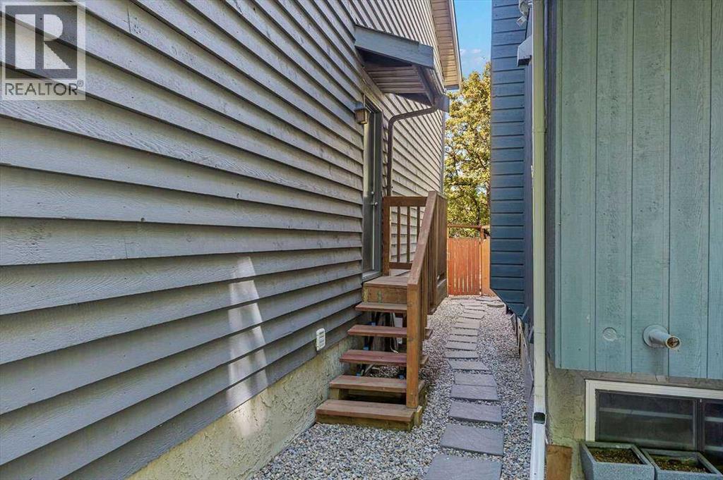 Photo 45 of 907 36 B Street Nw, Calgary AB